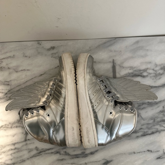 Jeremy Scott x Adidas Silver Winged Sneakers size 6 men - Picture 8 of 13